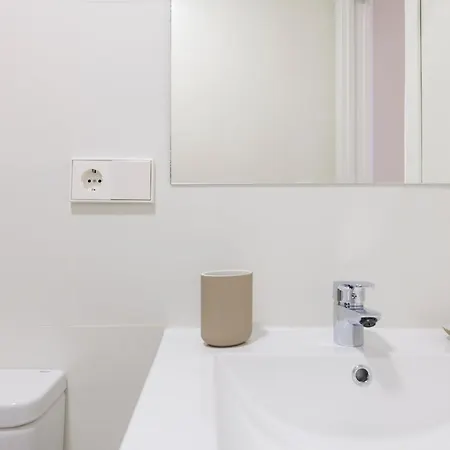 Reina Cabanal Apartment
